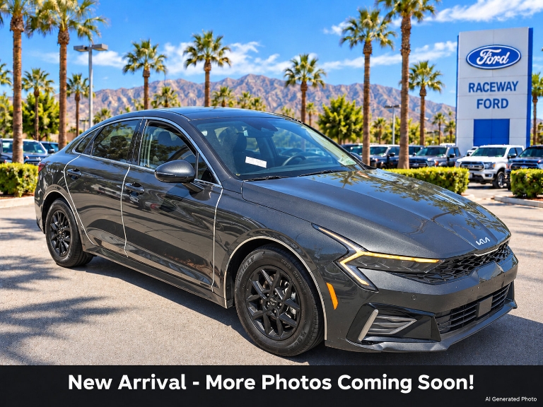 2025 Kia K5 LXS