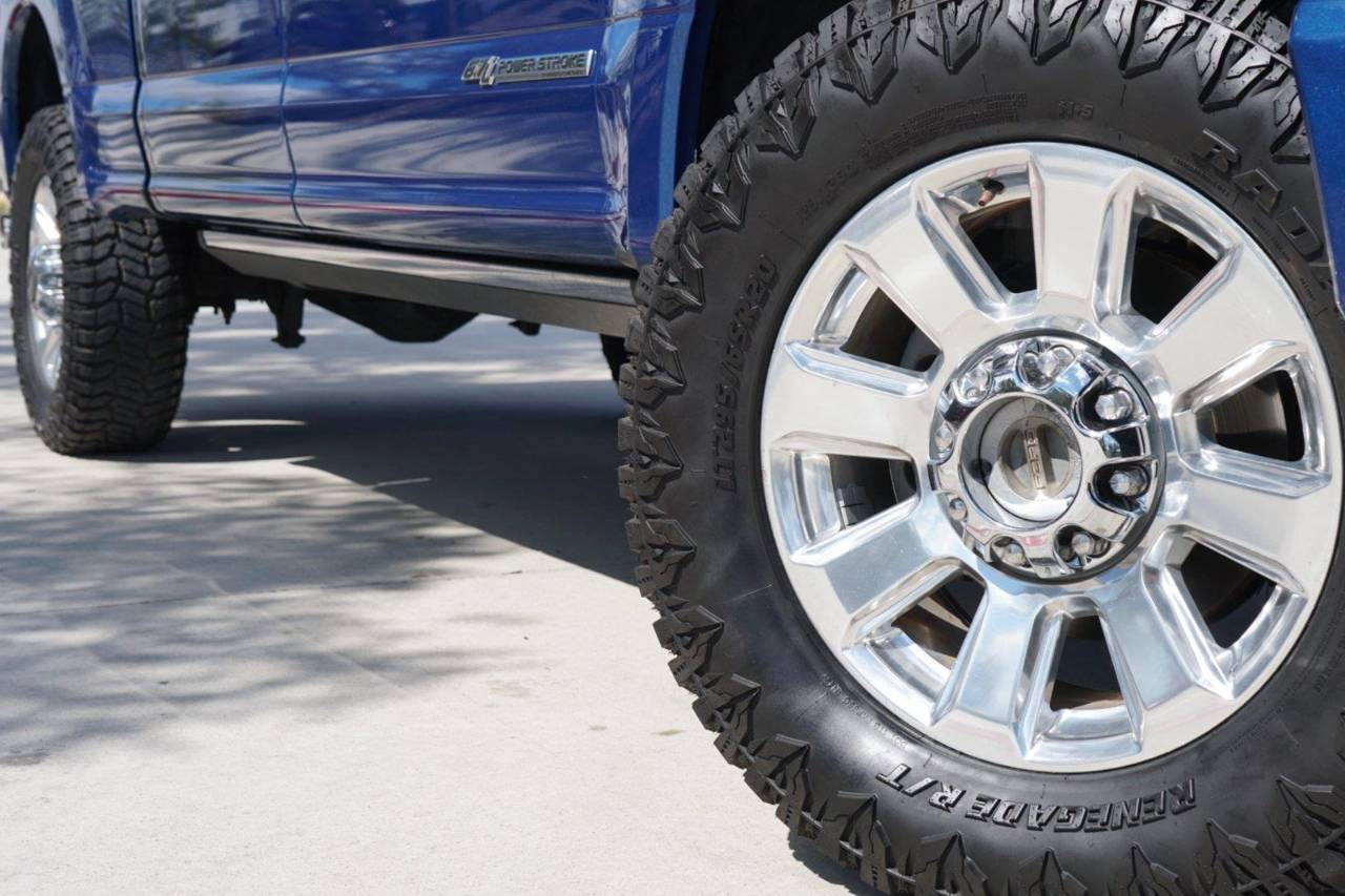 Certified Used 2022 Ford Super Duty F-350 SRW Platinum, photo 2