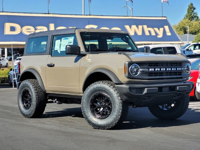 2026 Ford Bronco Base