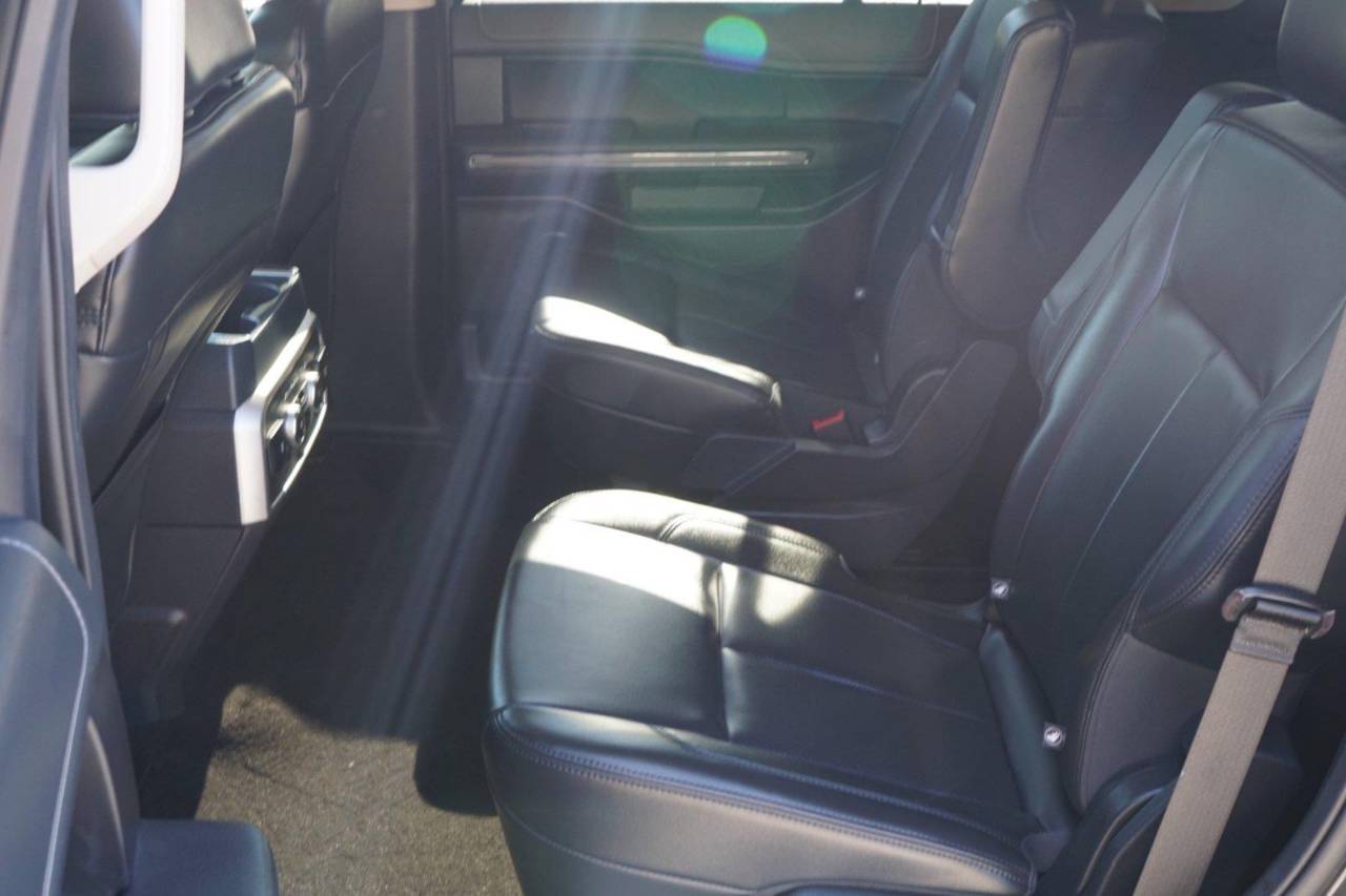 Used 2023 Ford Expedition XLT, photo 21