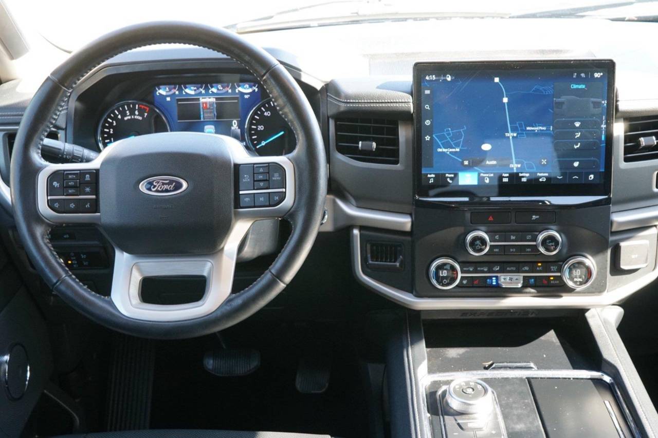 Used 2023 Ford Expedition XLT, photo 23