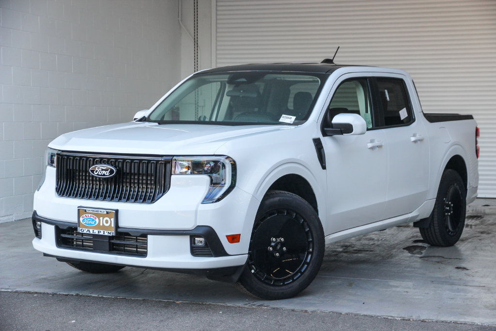2025 Ford Maverick Lobo Standard
