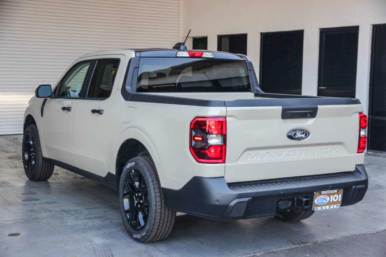 2025 Ford Maverick XLT - Photo 6