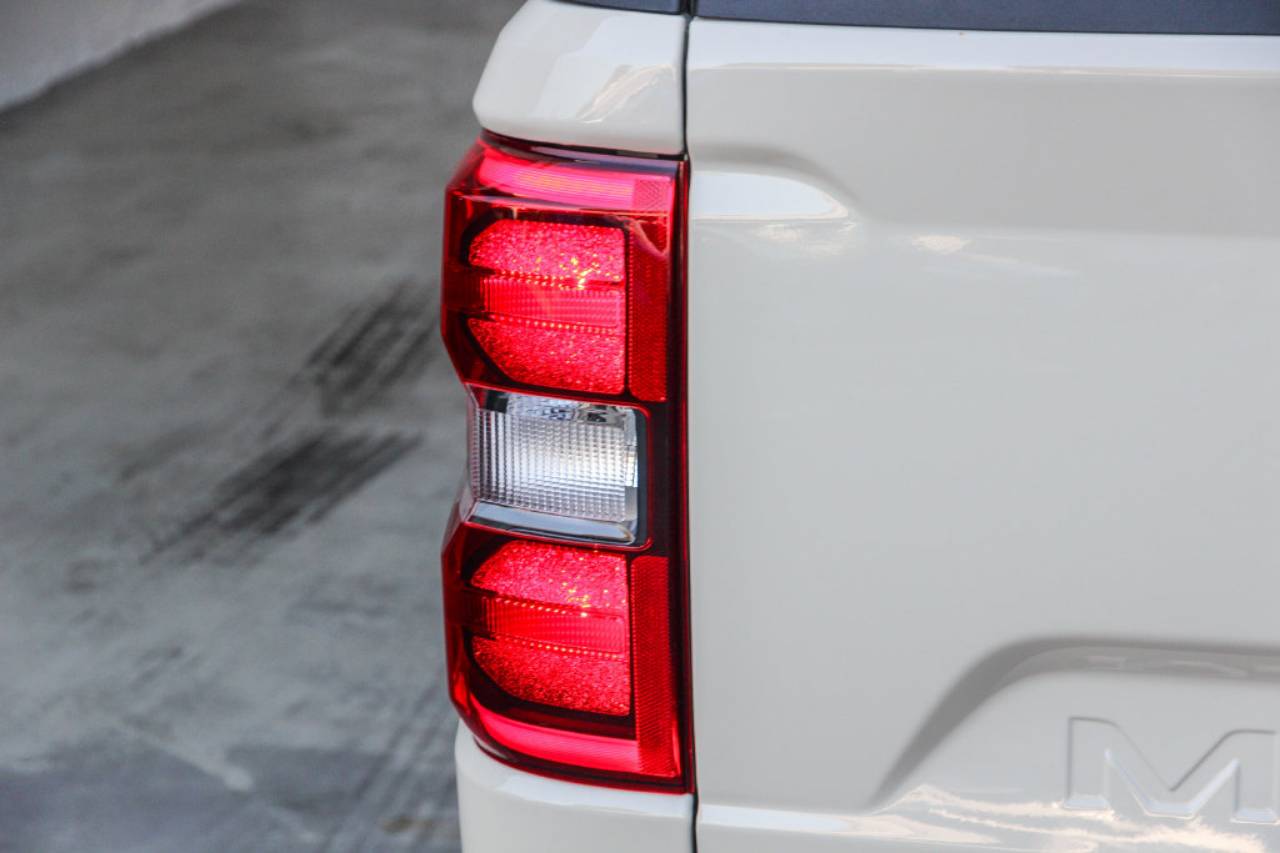 2025 Ford Maverick XLT - Photo 7