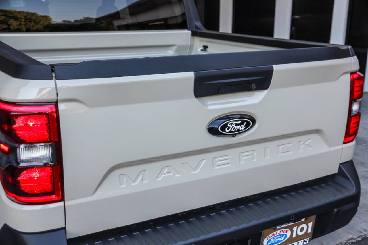 2025 Ford Maverick XLT - Photo 8