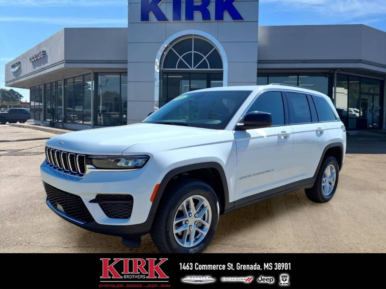 2026 Jeep Grand Cherokee Laredo