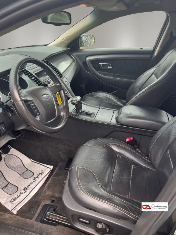2011 Ford Taurus SEL