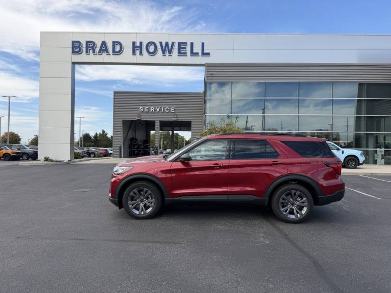2027 Ford Explorer Active w/200A Pkg