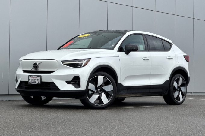 2023 Volvo C40