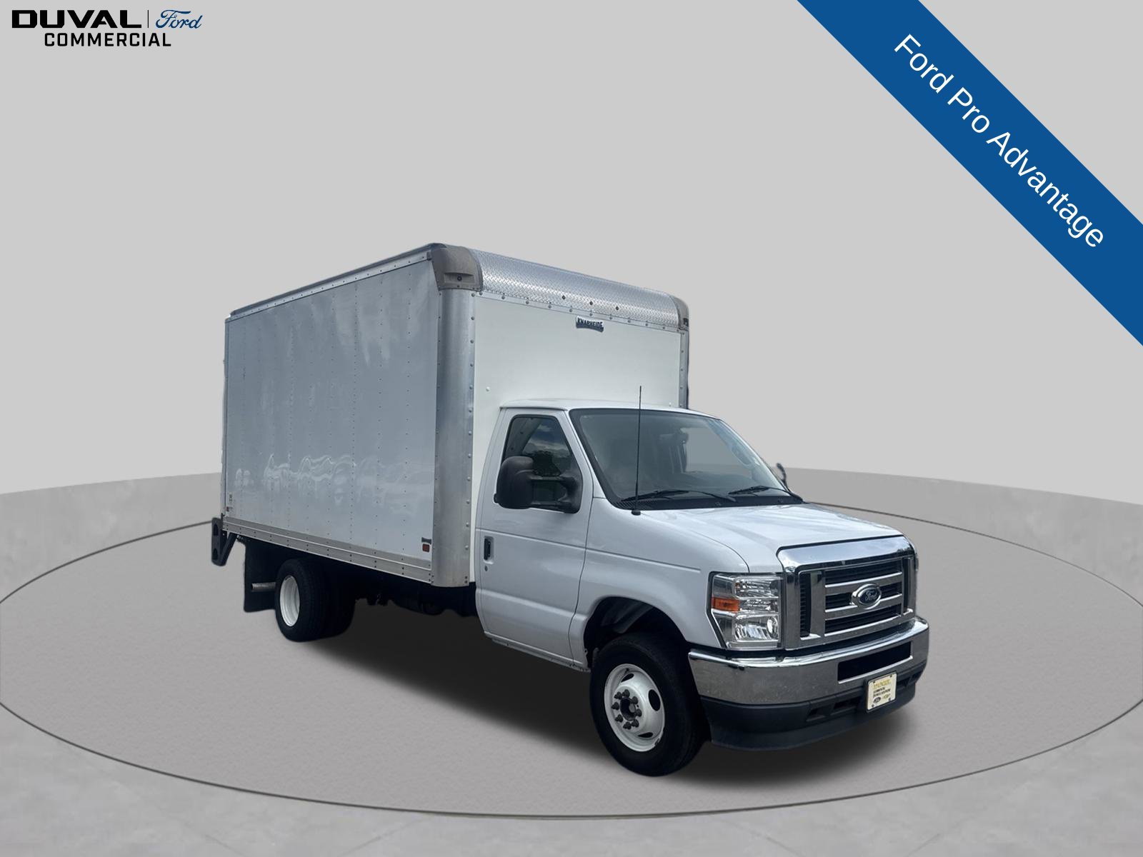 2024 Ford E-450SD Base