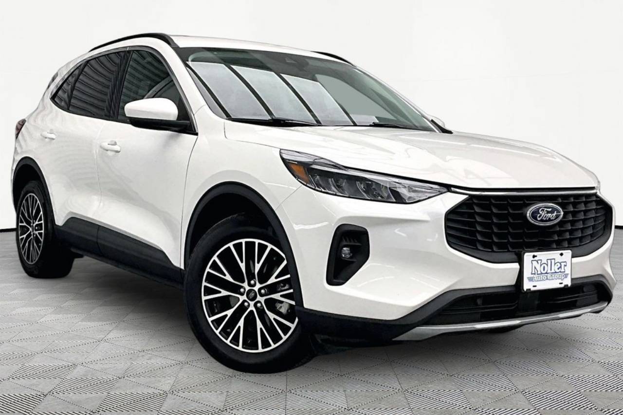 2023 Ford Escape PHEV - Photo 12