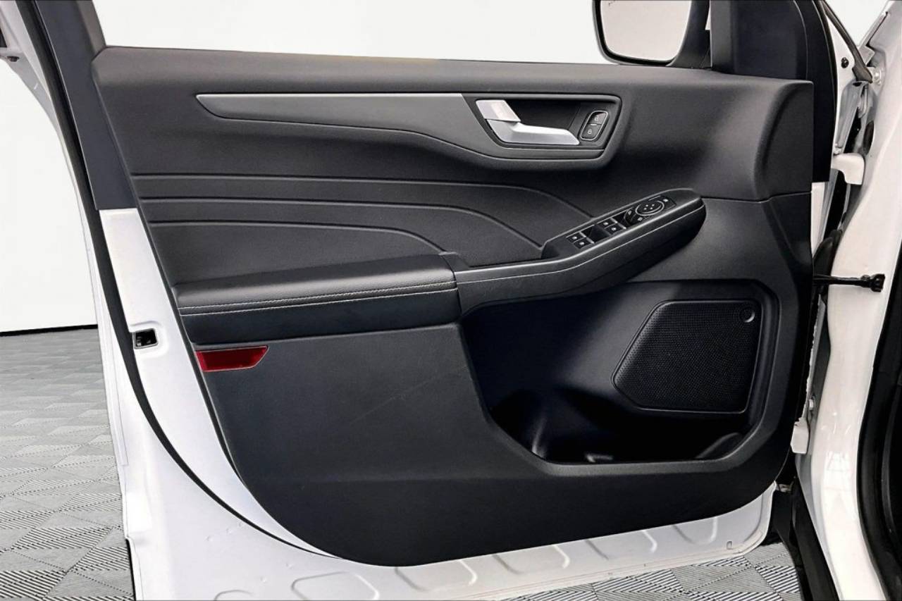 2023 Ford Escape PHEV - Photo 23