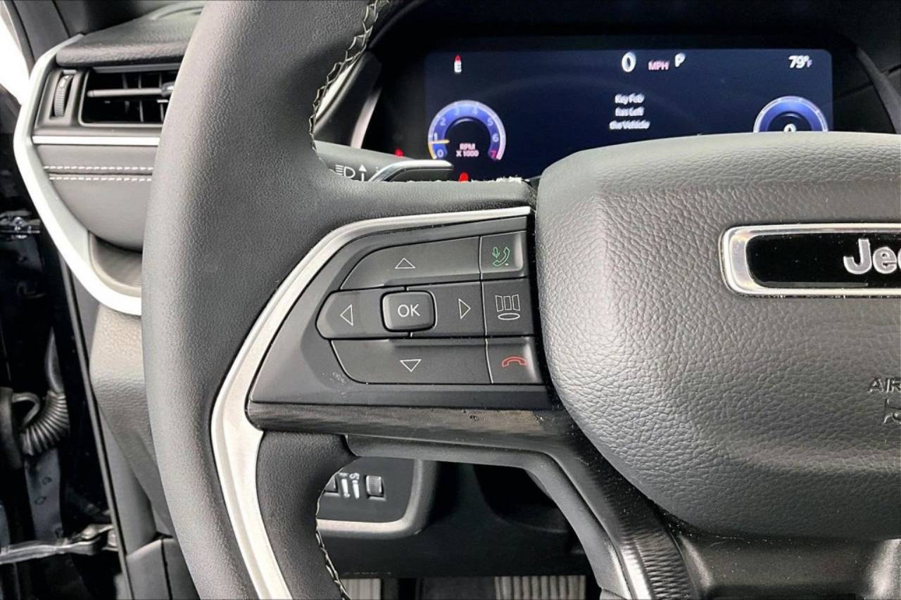 2025 Jeep Grand Cherokee Laredo - Photo 18