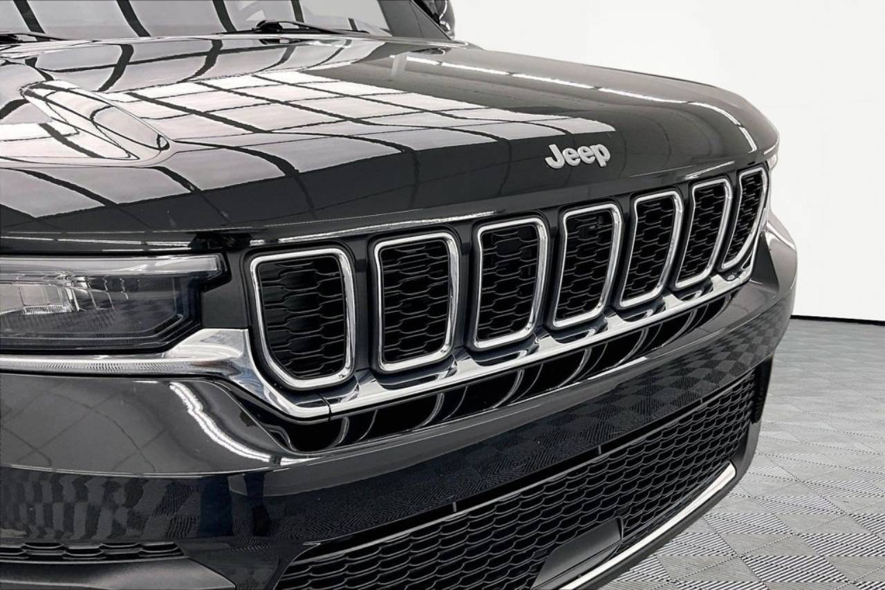2025 Jeep Grand Cherokee Laredo - Photo 28