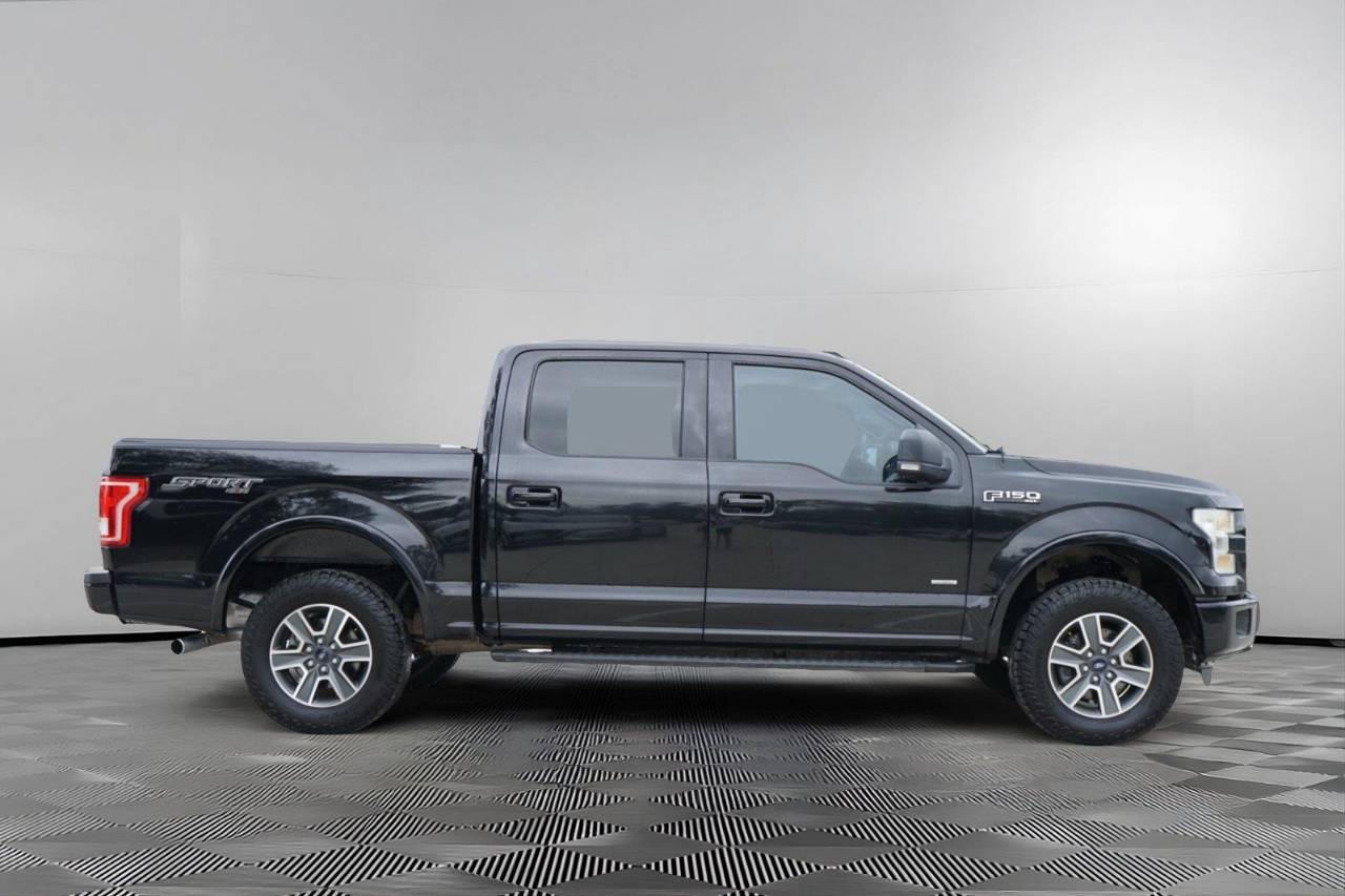 Used 2016 Ford F-150 XLT, photo 4