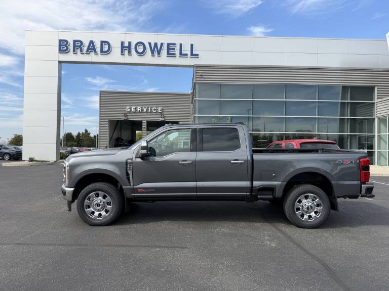 2027 Ford F-350 LARIAT