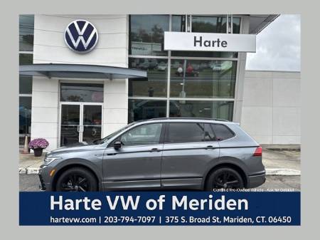 2023 Volkswagen Tiguan SE R-Line Black