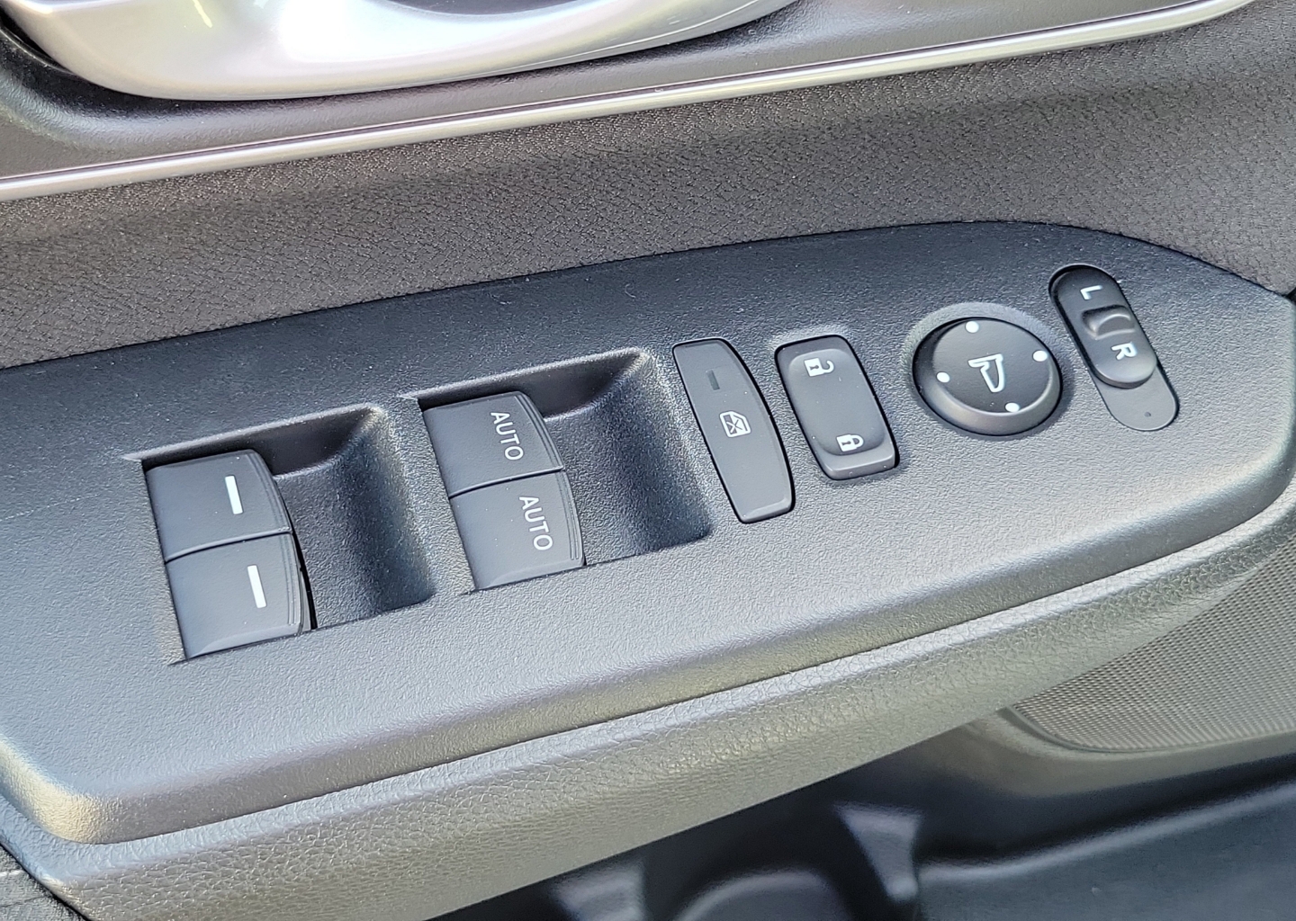 2021 Honda CR-V EX - Photo 21