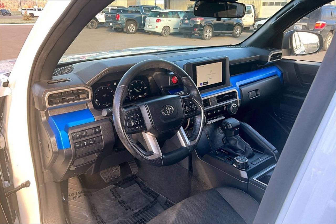 2025 Toyota 4Runner TRD Off-Road - Photo 14