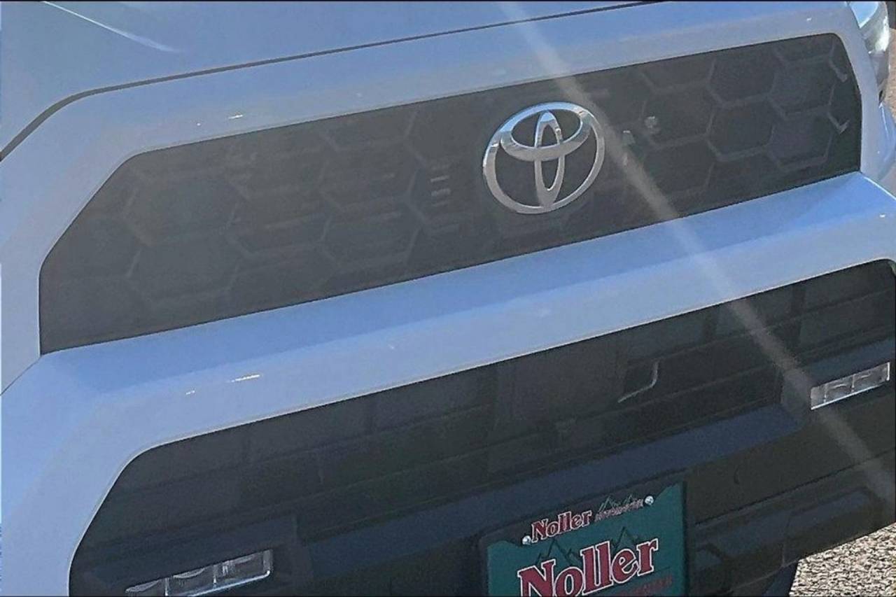 2025 Toyota 4Runner TRD Off-Road - Photo 27