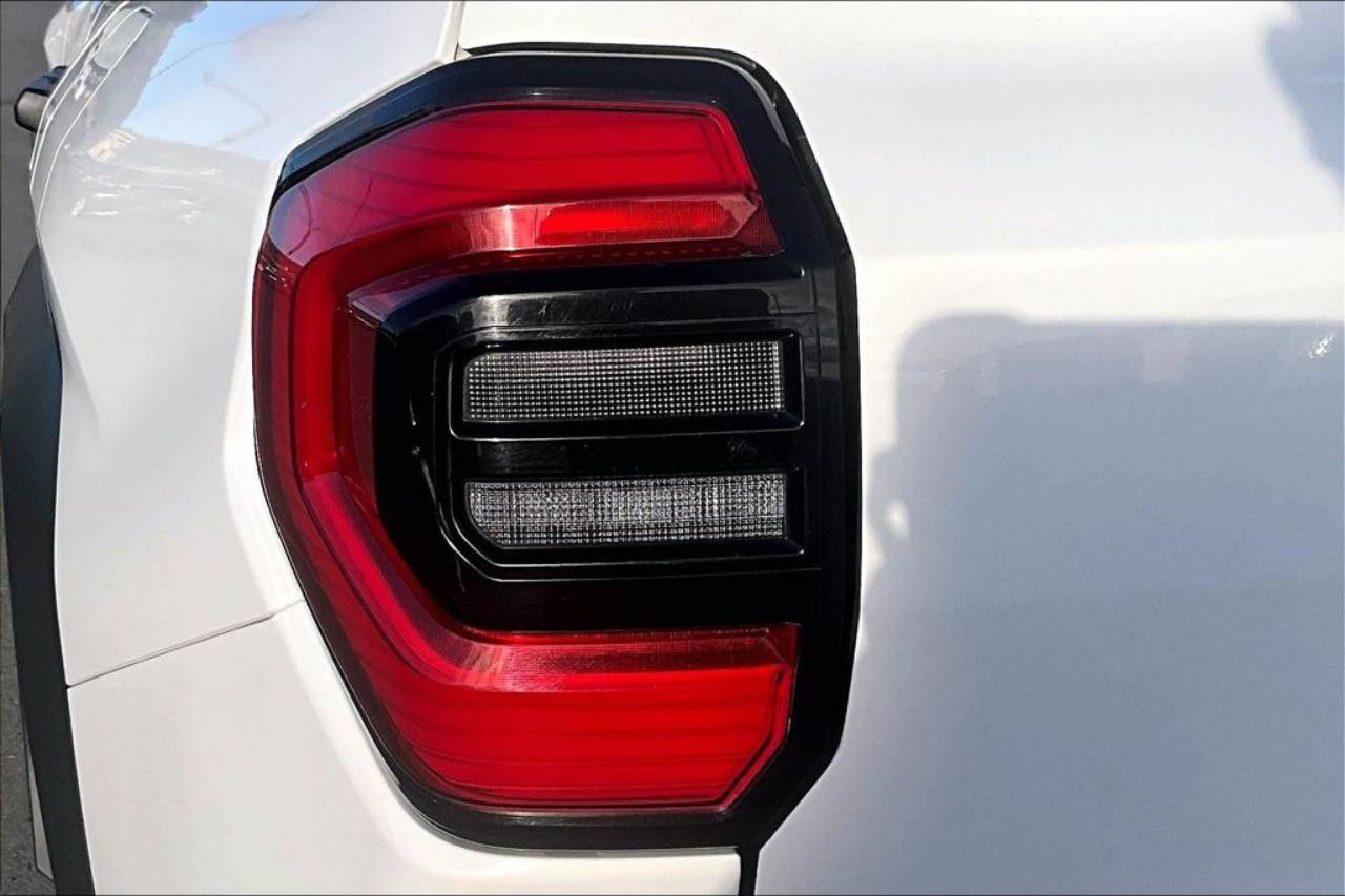 2025 Toyota 4Runner TRD Off-Road - Photo 29