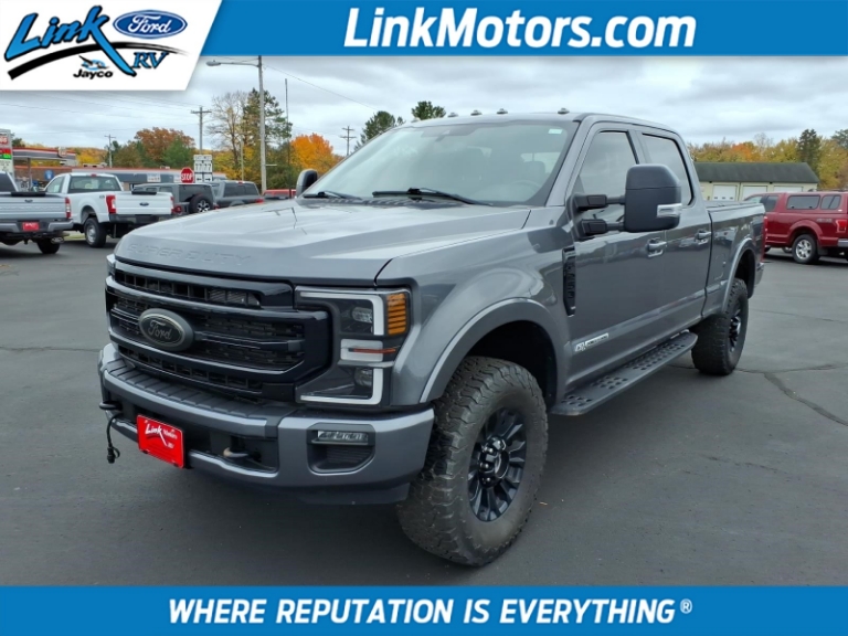 2022 Ford F-250 Super Duty LARIAT 4WD Crew Cab 6.75 Box