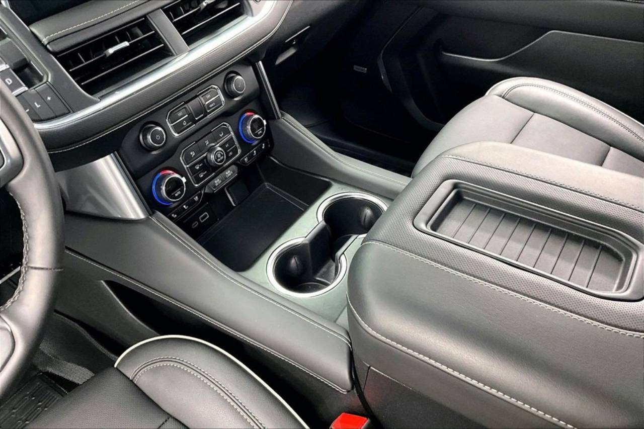 2024 Chevrolet Suburban Premier - Photo 15