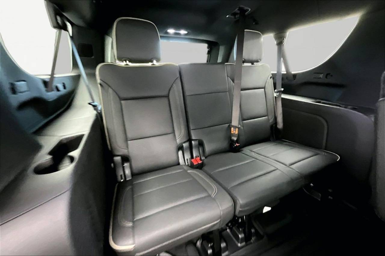 2024 Chevrolet Suburban Premier - Photo 28