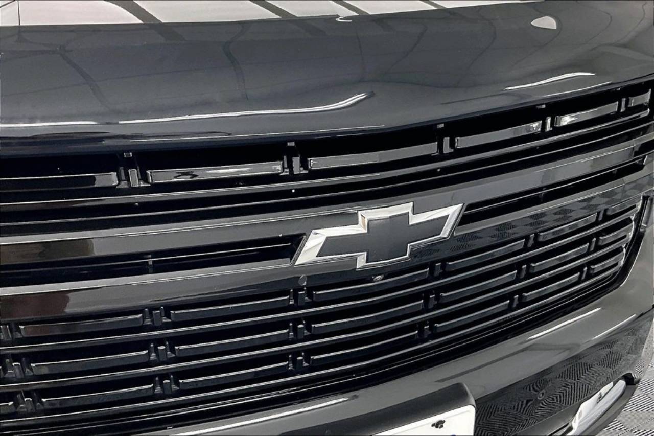 2024 Chevrolet Suburban Premier - Photo 29