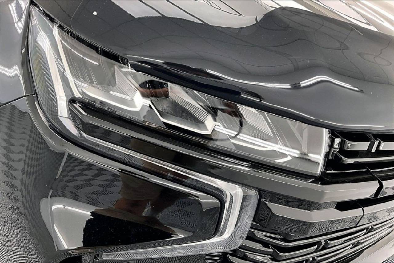 2024 Chevrolet Suburban Premier - Photo 30