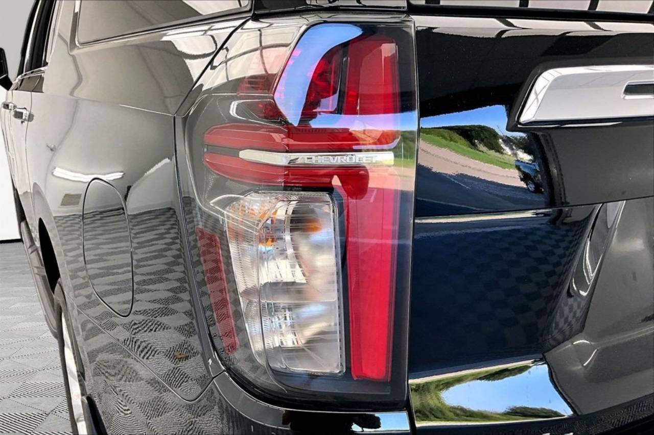 2024 Chevrolet Suburban Premier - Photo 31
