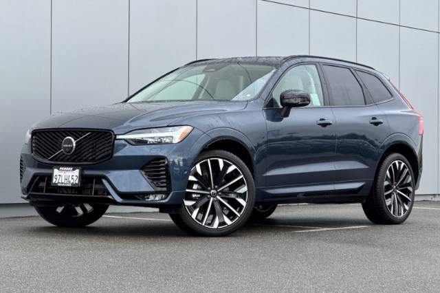 2026 Volvo XC60 B5 Ultra