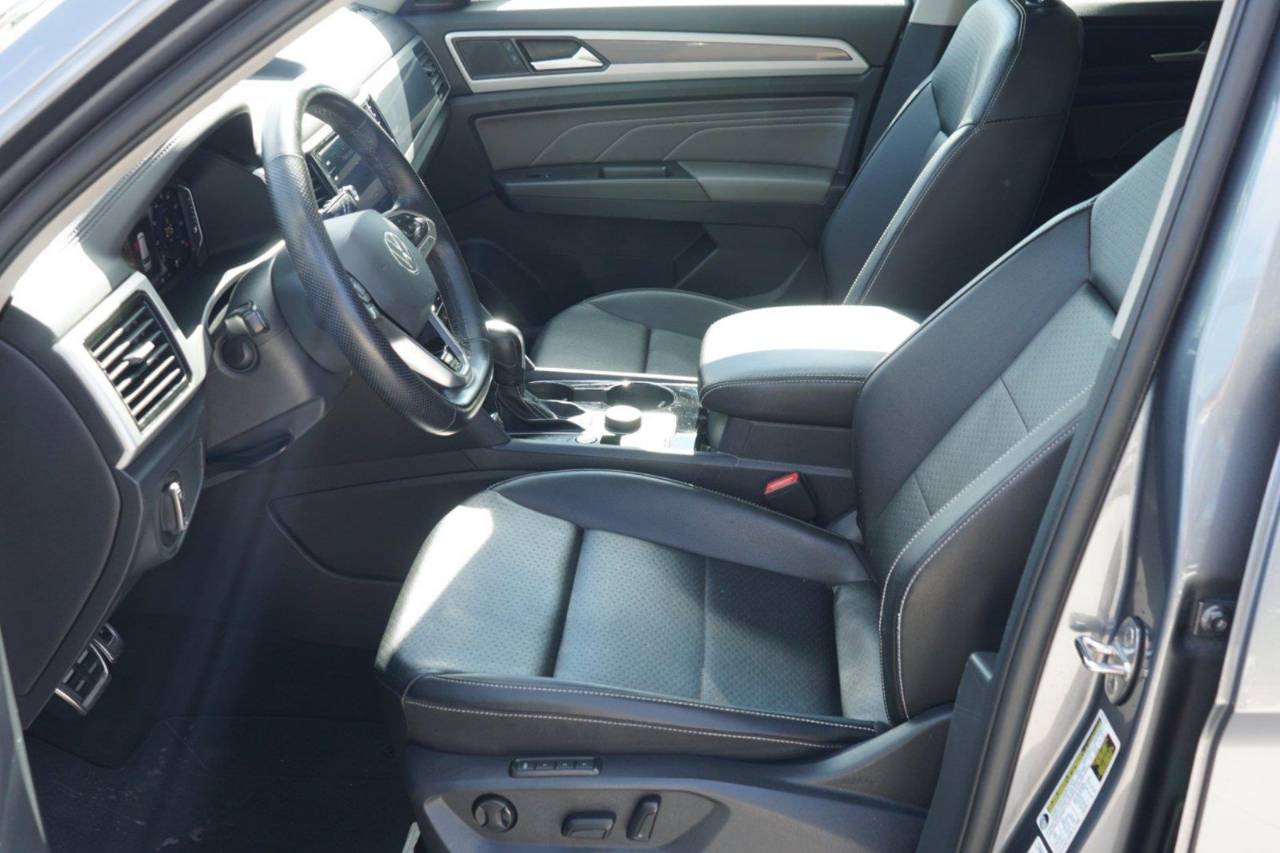 Certified Used 2022 Volkswagen Atlas 3.6L V6 SEL R-Line, photo 9