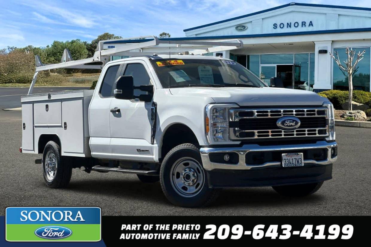 2023 Ford F-350 Super Duty Chassis Cab