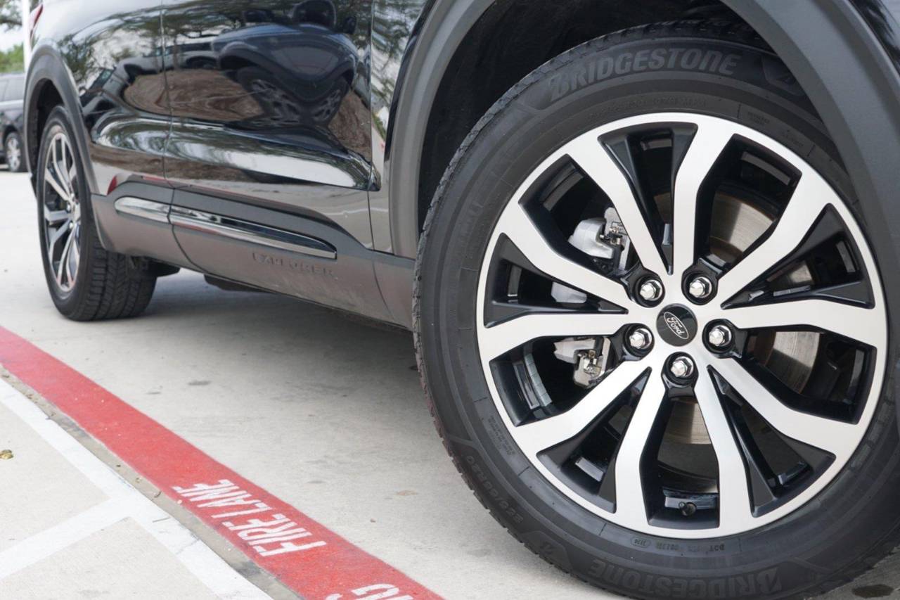 Used 2022 Ford Explorer ST-Line, photo 2