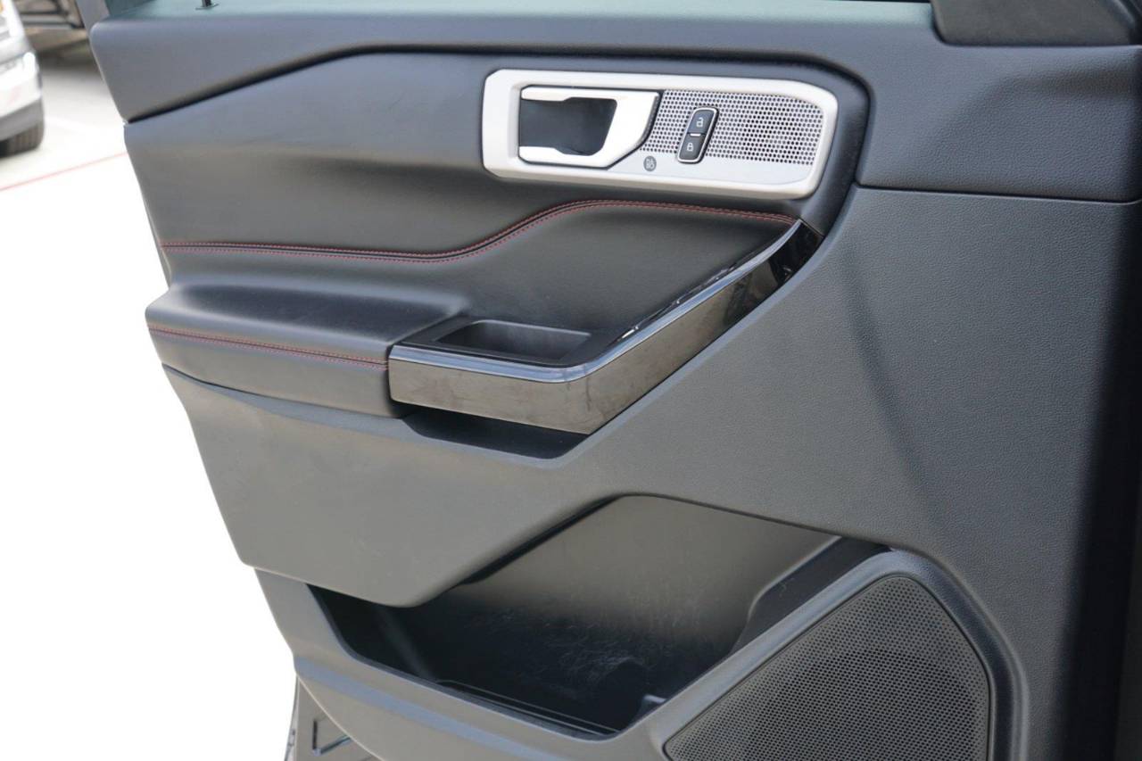 Used 2022 Ford Explorer ST-Line, photo 18