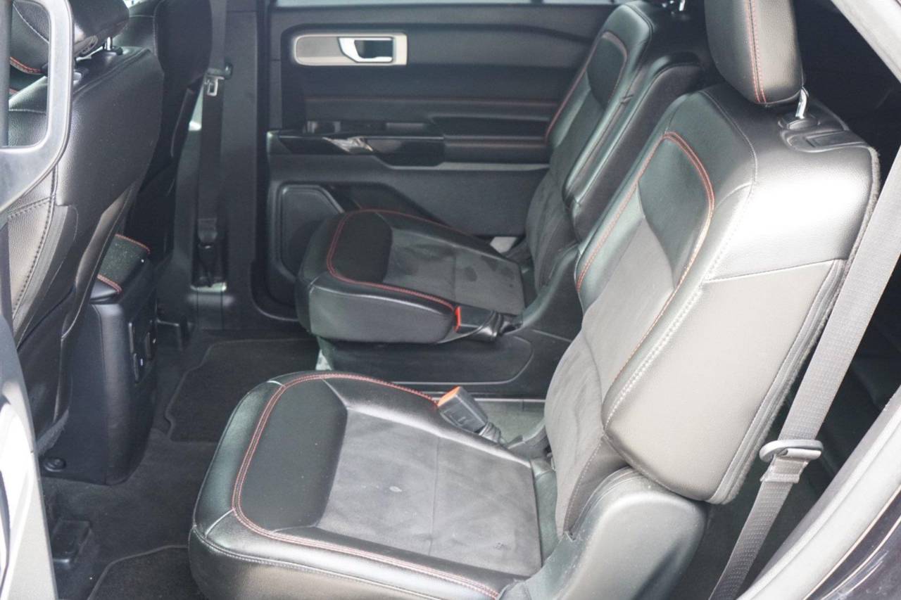 Used 2022 Ford Explorer ST-Line, photo 21