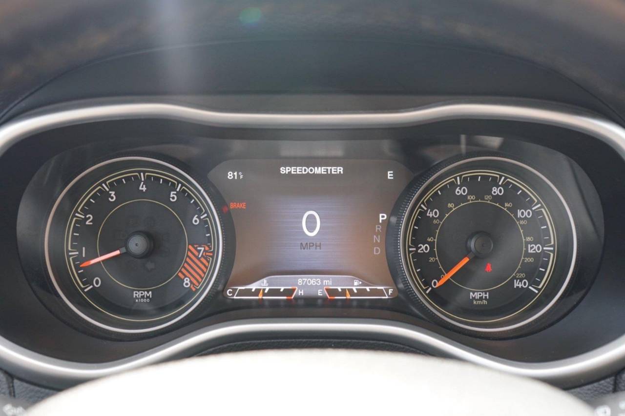 Used 2015 Jeep Cherokee Trailhawk, photo 16