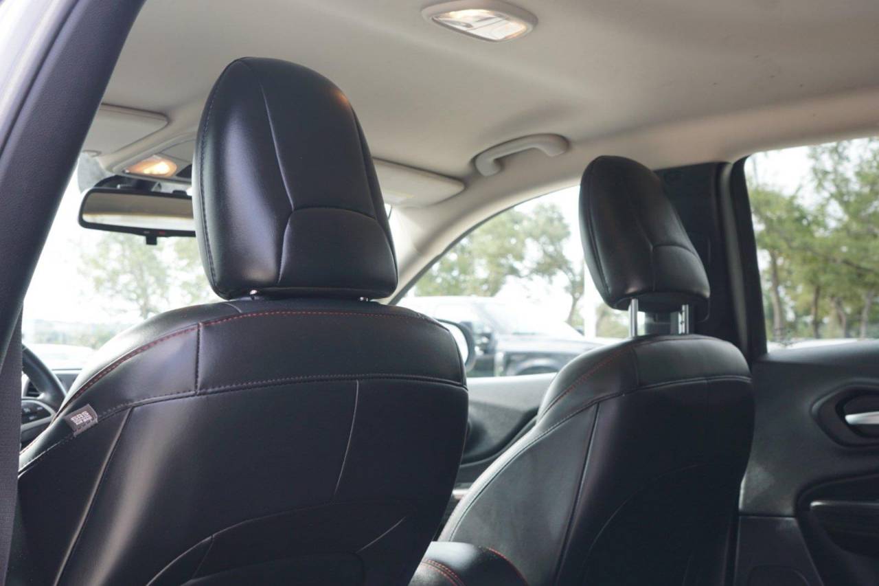 Used 2015 Jeep Cherokee Trailhawk, photo 20