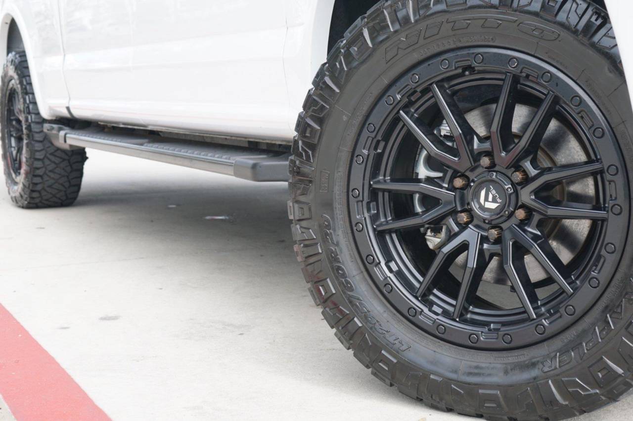 Used 2020 Ford F-150 LARIAT, photo 2