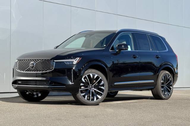 2026 Volvo XC90 Plug-In Hybrid T8 Plus