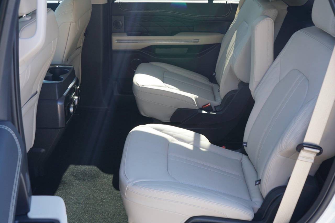 Certified Used 2024 Ford Expedition Platinum, photo 22