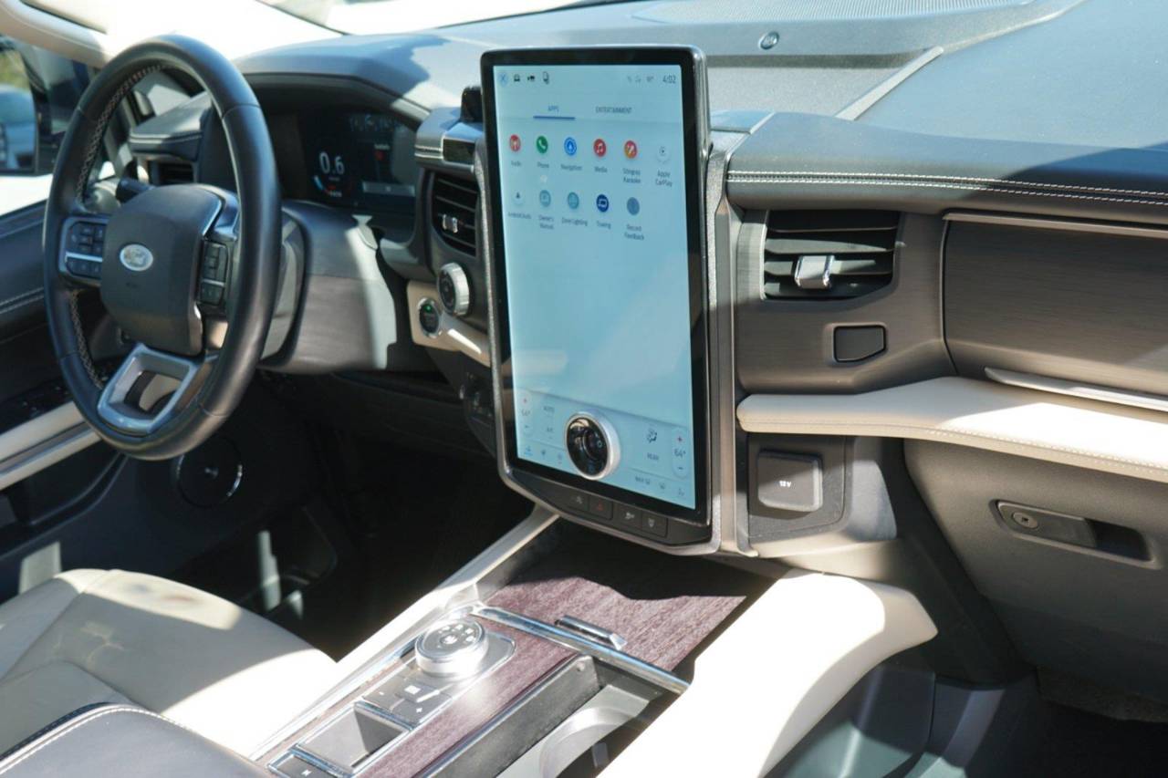 Certified Used 2024 Ford Expedition Platinum, photo 27