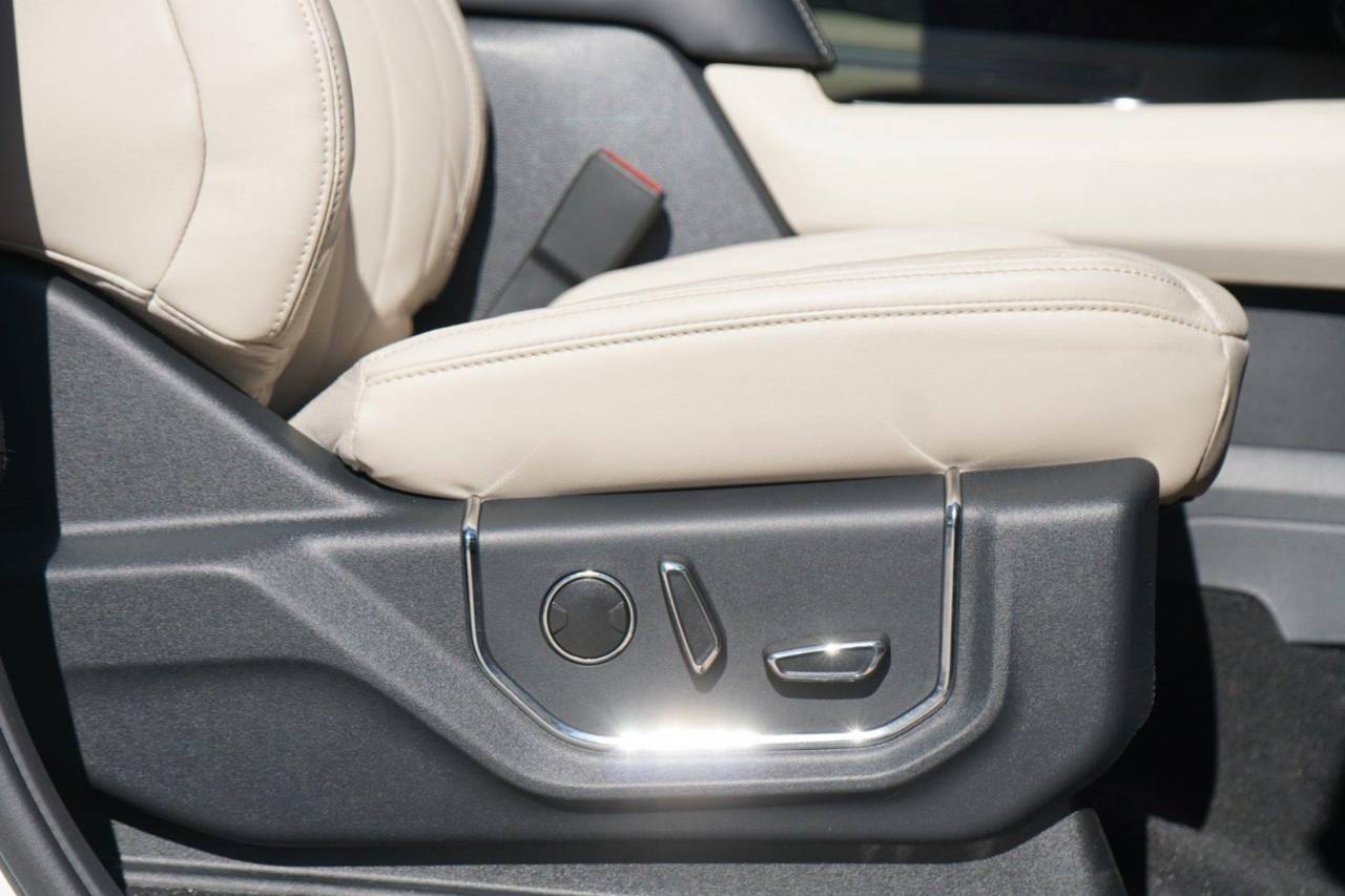 Certified Used 2024 Ford Expedition Platinum, photo 28
