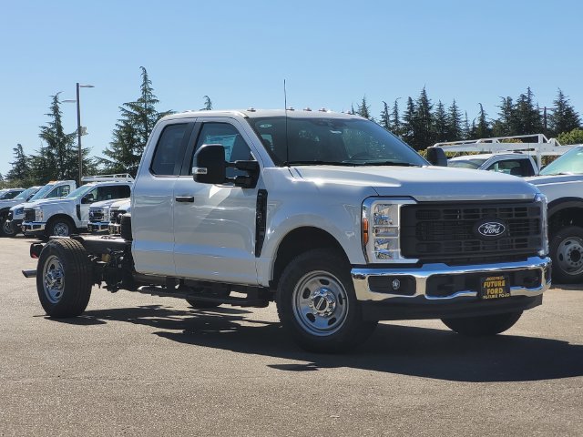 2027 Ford F-350SD XL
