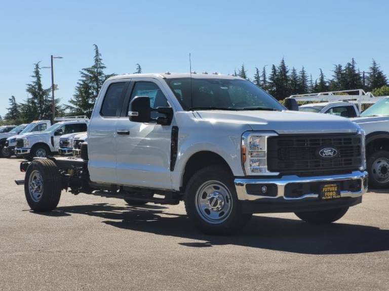 2027 Ford F-350SD XL