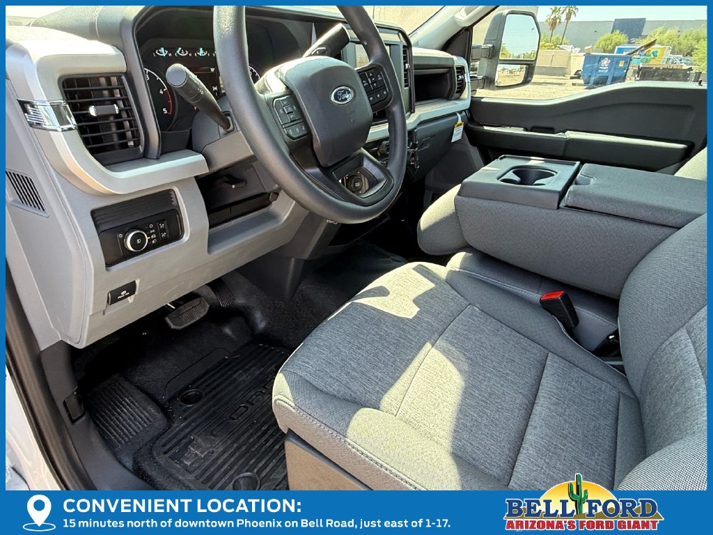 2025 Ford F-550 Super Duty Chassis Cab XL - Photo 21
