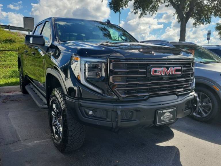 2025 GMC Sierra 1500 AT4X