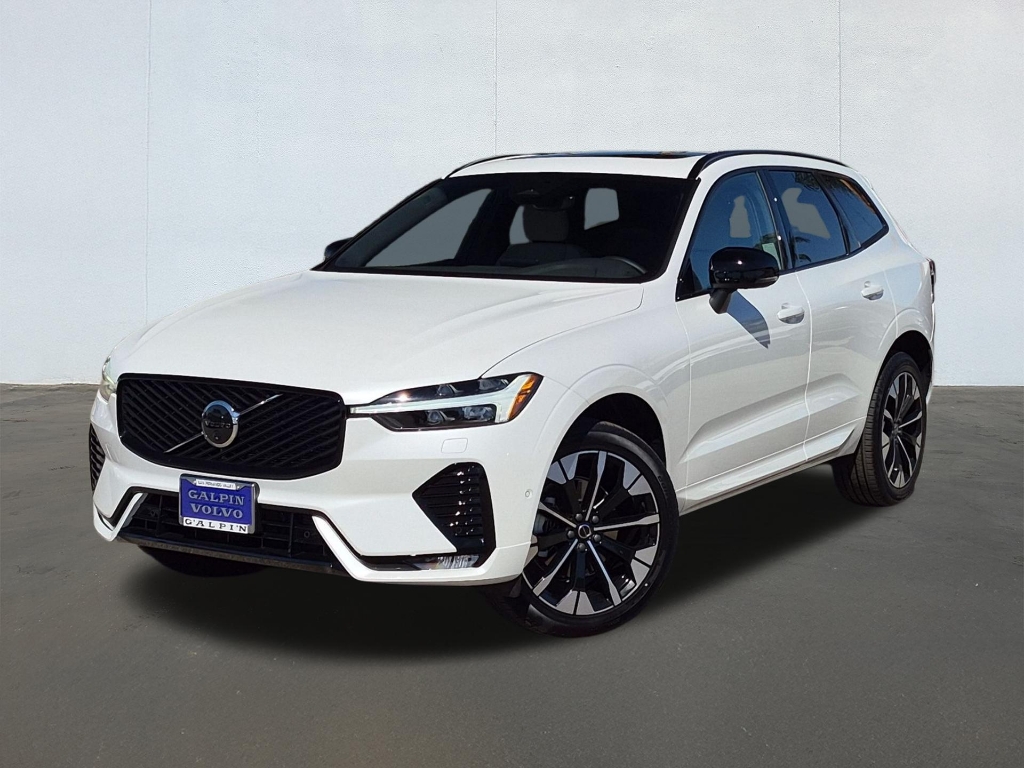 2026 Volvo XC60 B5 Plus