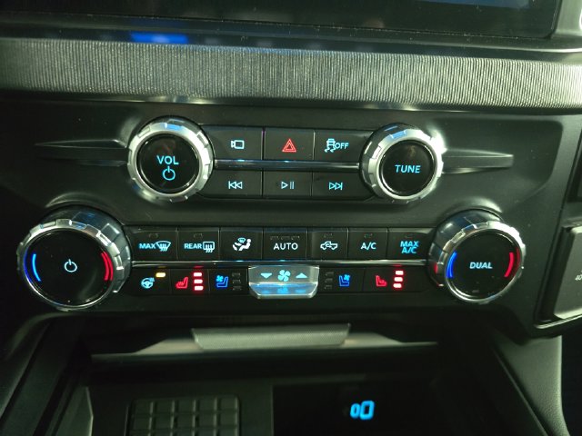 2025 Ford F-250 Super Duty Platinum - Photo 25